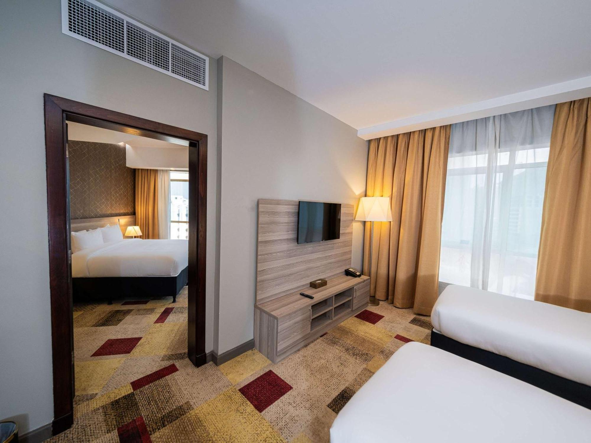 Mercure Makkah Aziziah Mecca Ngoại thất bức ảnh